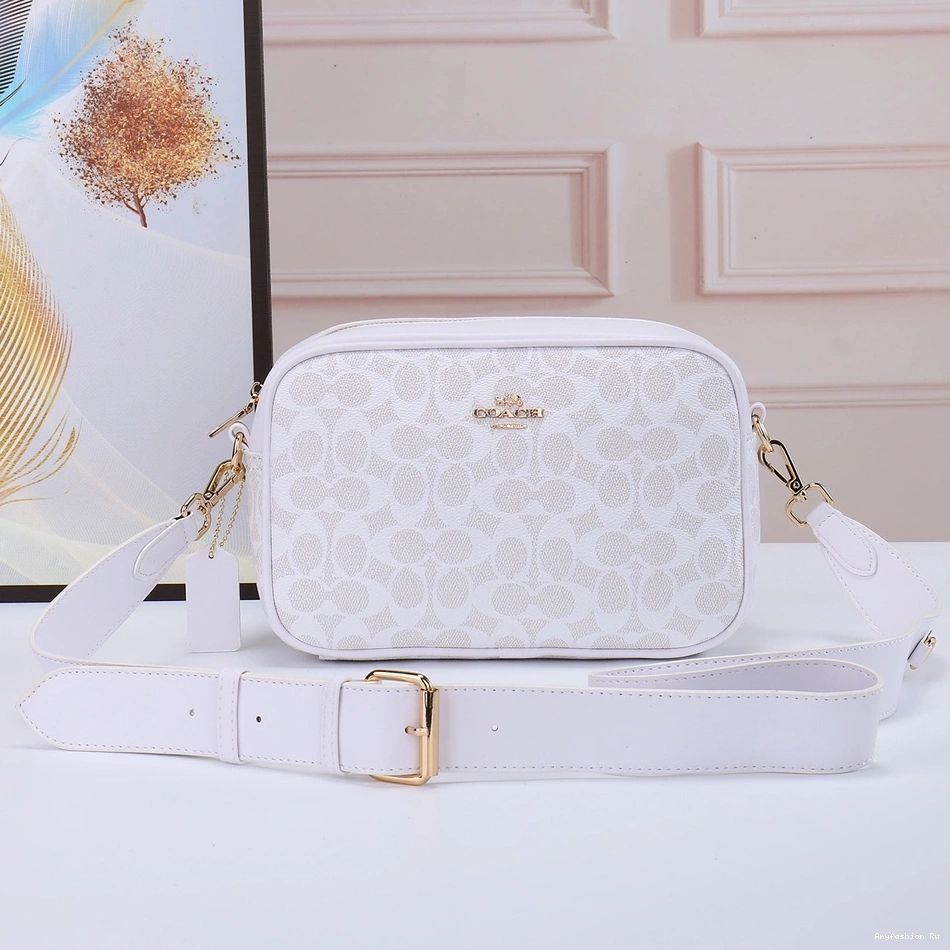 Women Coach 8324 Messenger Bag For WellDesigned 1015